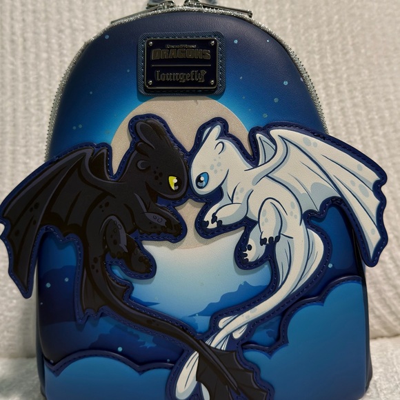 NWT Loungefly How to Train Your Dragon Night Fury Mini Backpack - Picture 2 of 6